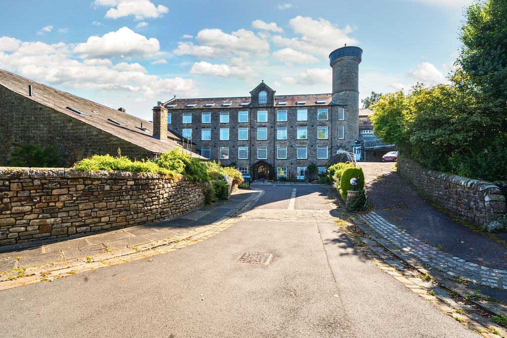 36 Low Mill, Caton, LA2 9HY