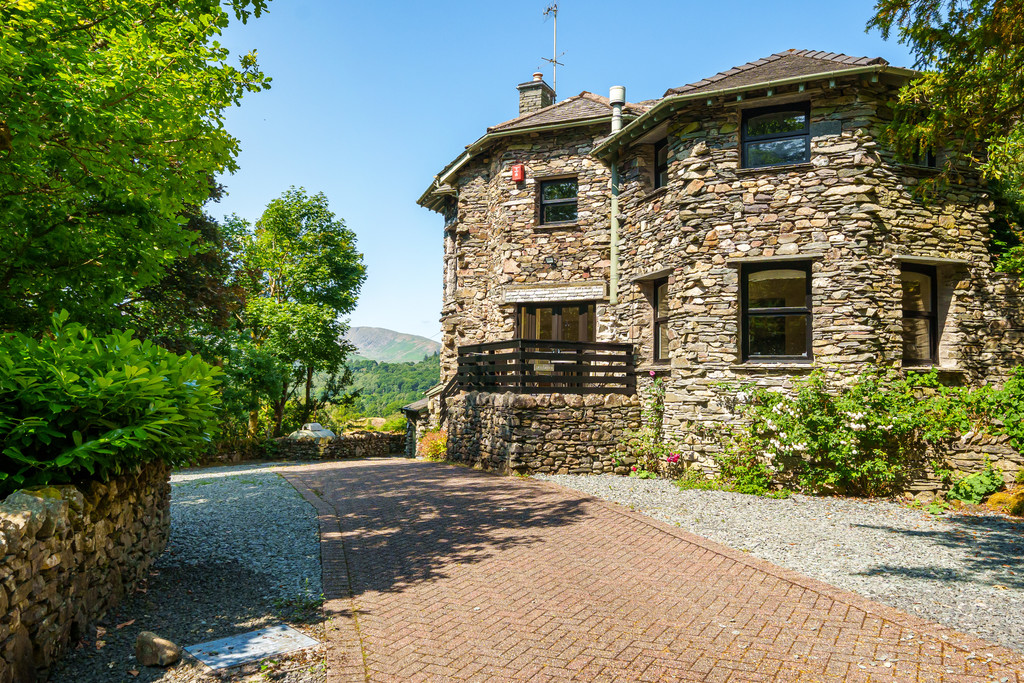 Skelwith Apartment, Neaum Crag House, Skelwith Bridge, Ambleside, Cumbria, LA22 9HG