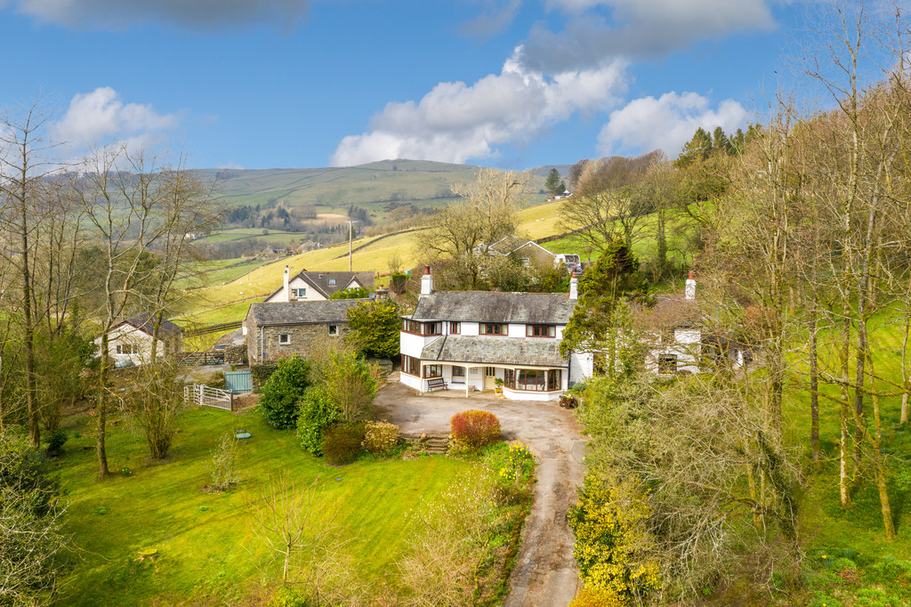 Mount Quharrie, Garth Row, Kendal, Cumbria, LA8 9AT