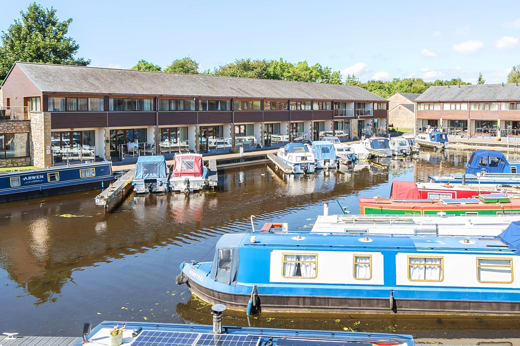 11 Lapwing House, Tewitfield Marina, Tewitfield, Carnforth, LA6 1GP, photo 2