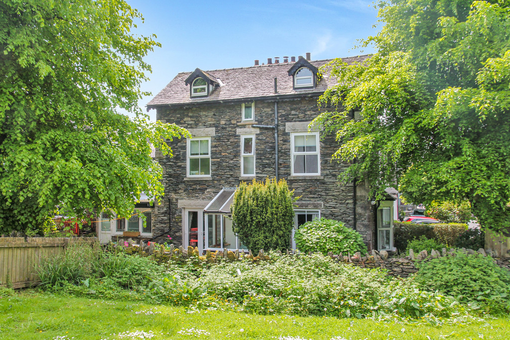 Birch Street, Windermere, Cumbria  LA23 1EG