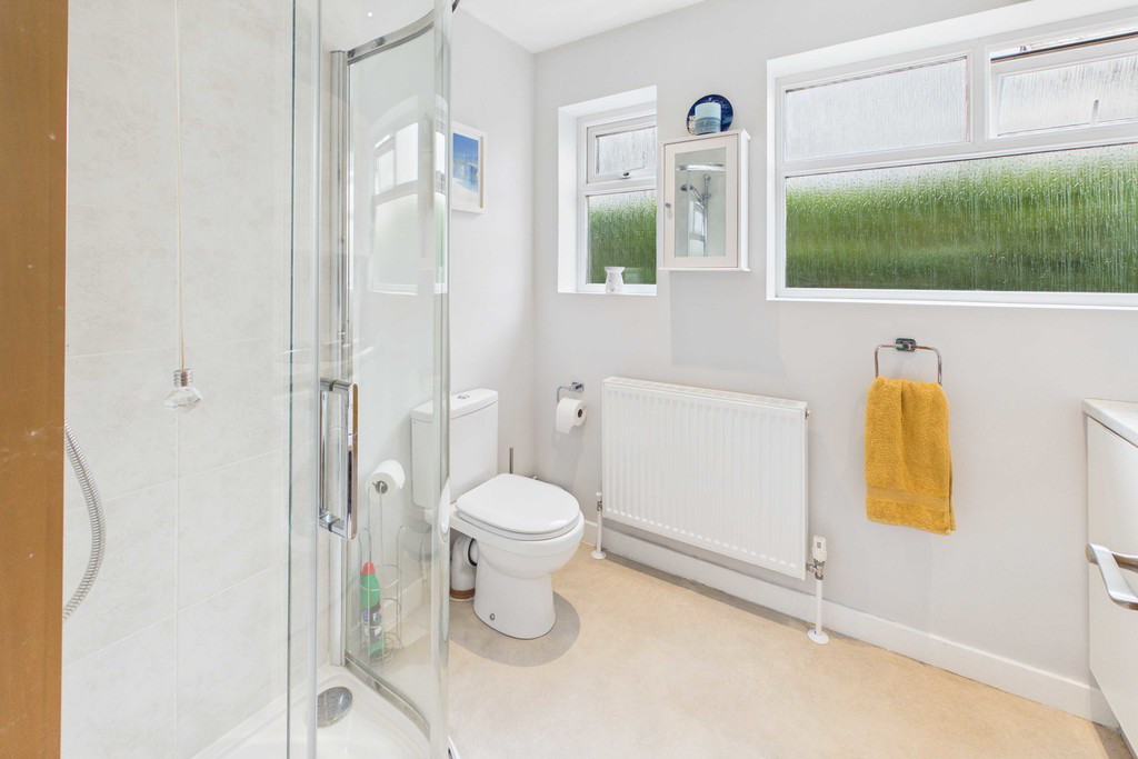 Utility/Shower Room