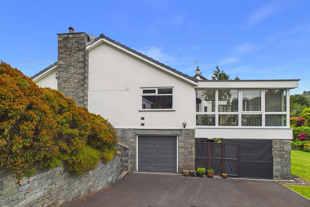 Neuchatel,1 Landing Close, Lakeside, Nr Ulverston, Cumbria, LA12 8AP