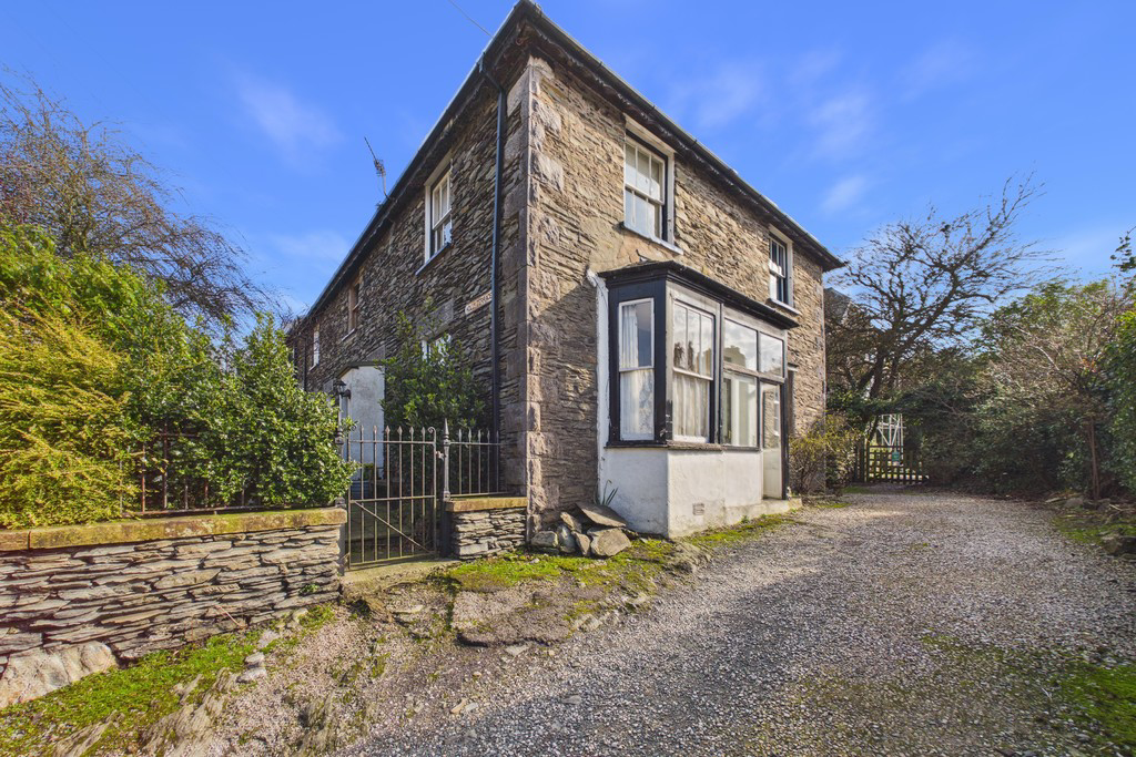 Holly Terrace