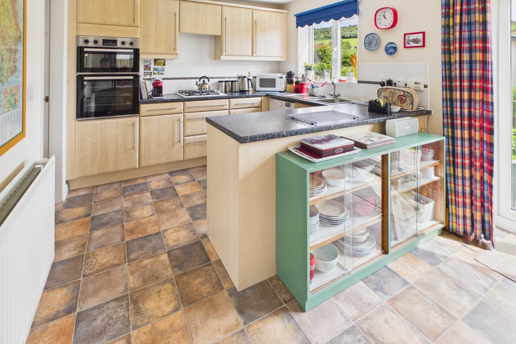 22 Greendales, Allithwaite, Grange-over-Sands, Cumbria, LA11 7RU, photo 3