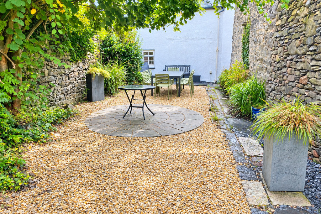 Ford House, The Square, Grange-over-Sands, Cumbria, LA11 6QB., photo 31