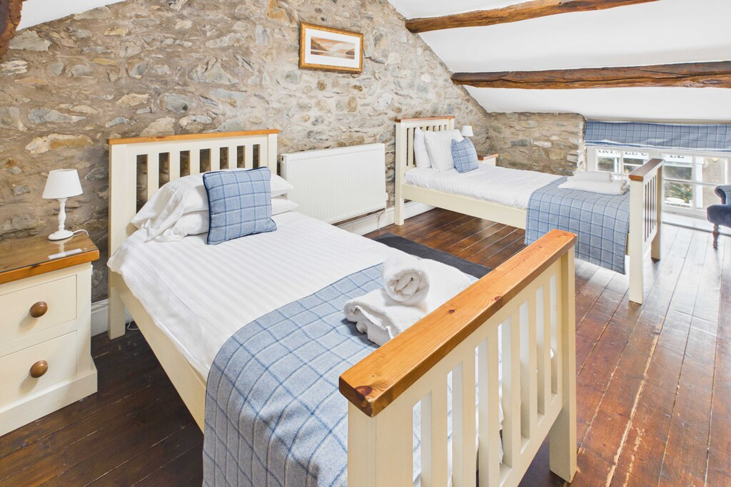 Ford House, The Square, Grange-over-Sands, Cumbria, LA11 6QB., photo 27