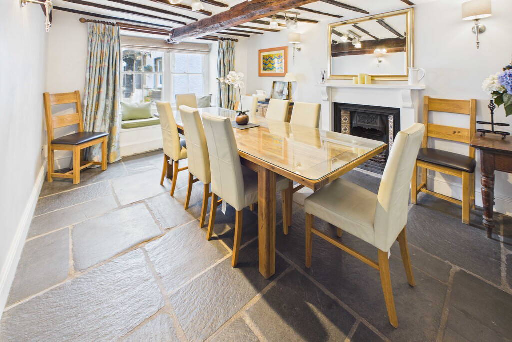 Ford House, The Square, Grange-over-Sands, Cumbria, LA11 6QB., photo 7
