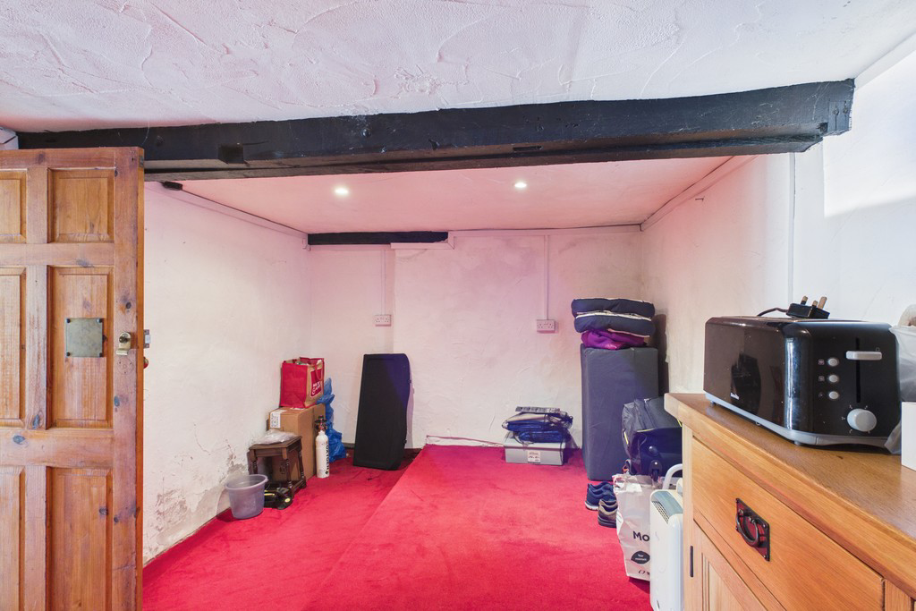 Barn End, Milton, Crooklands, photo 15