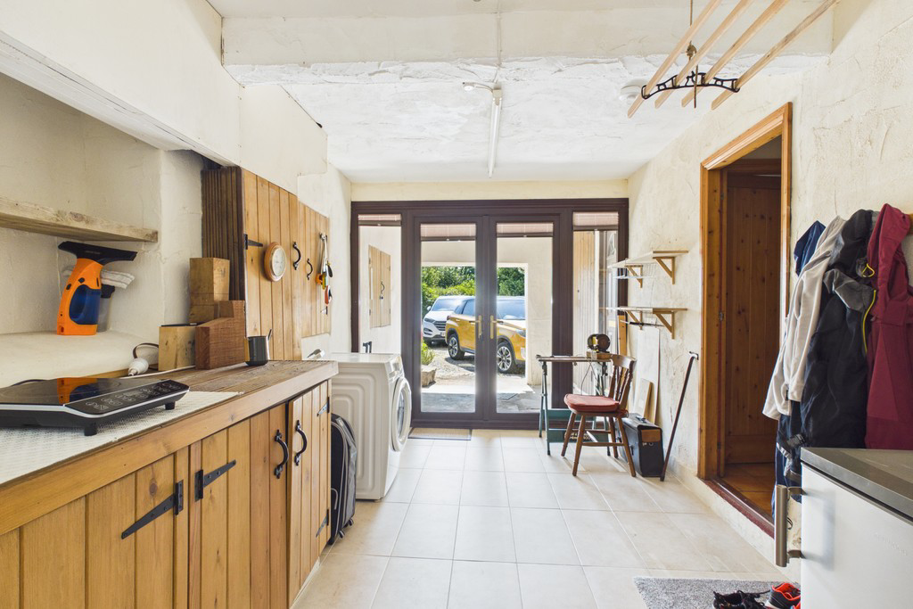 Barn End, Milton, Crooklands, photo 13