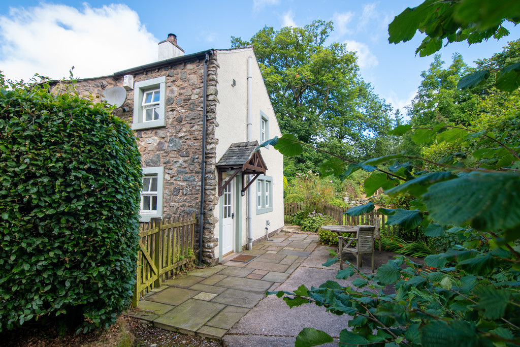 2 Rose Cottages, Dockray, photo 2