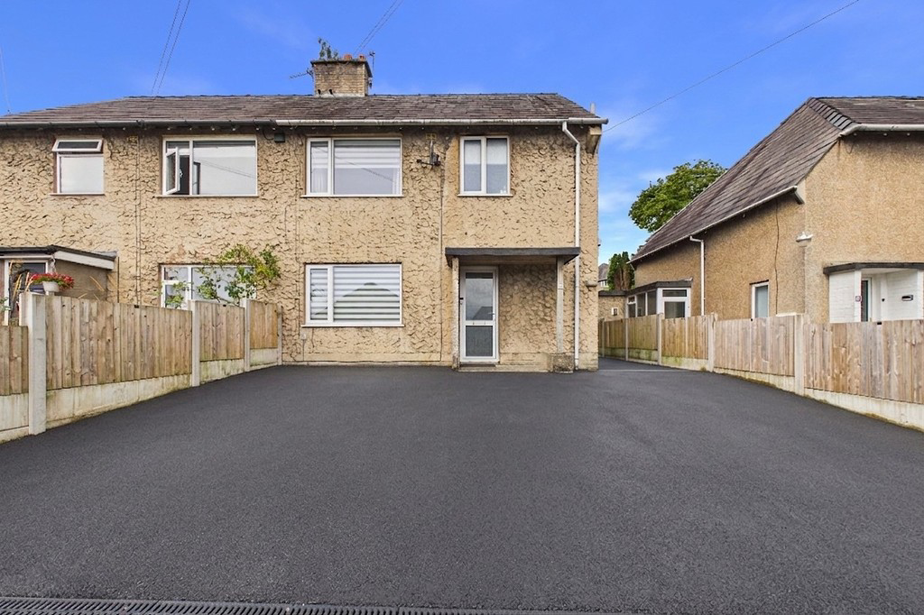 82 Hallgarth Circle, Kendal, Cumbria, LA9 5NU