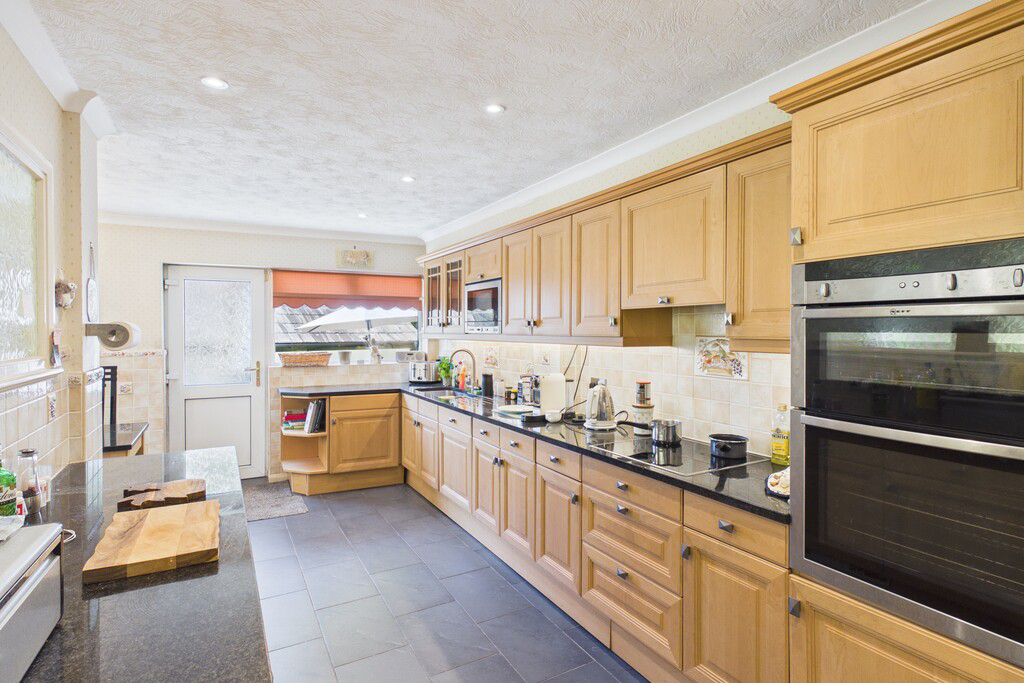 Langstrath, Middle Entrance Drive, Bowness-on-windermere, Windermere  LA23 3JY, photo 6