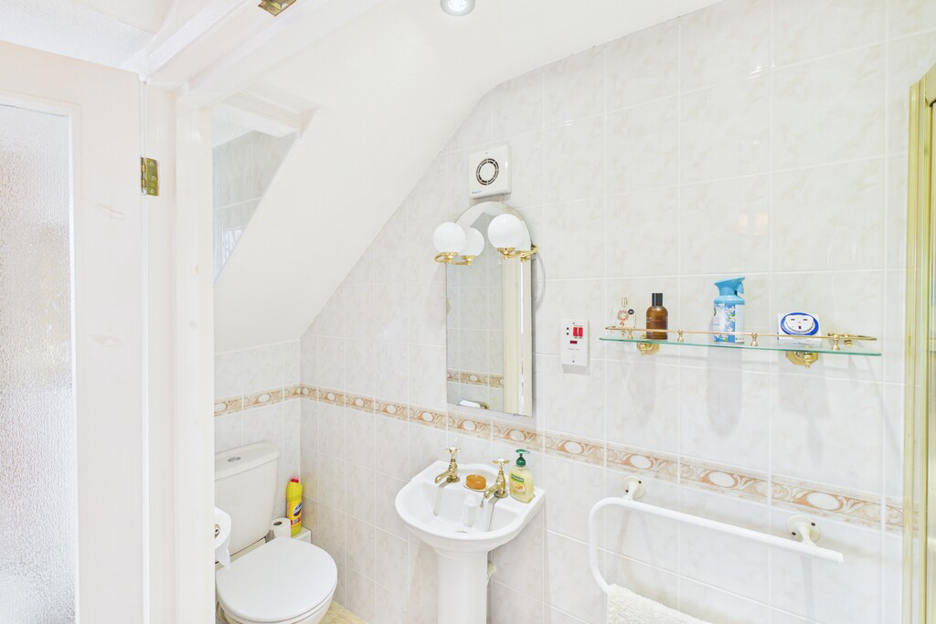 Langstrath, Middle Entrance Drive, Bowness-on-windermere, Windermere  LA23 3JY, photo 14