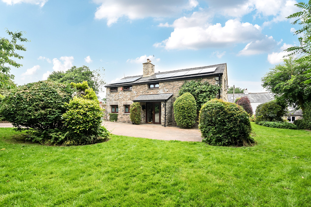 Ewebank, High Barn , Old Hutton, Kendal, Cumbria, LA8 0NS