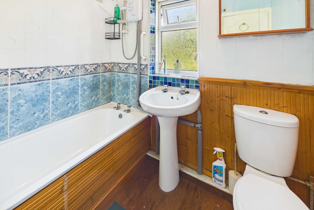 Stonehurst, Netherleigh Drive, Grange-over-Sands, Cumbria, LA11 7JQ, photo 8