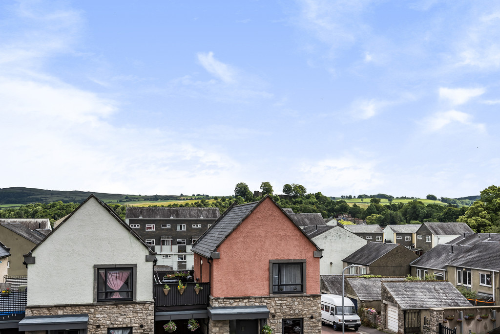 Flat 8, Yard 119, Highgate, Kendal, LA9 4EN, photo 3