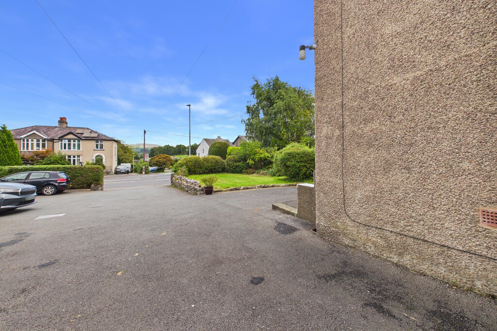 142 Windermere Road, Kendal LA9 5EZ, photo 39