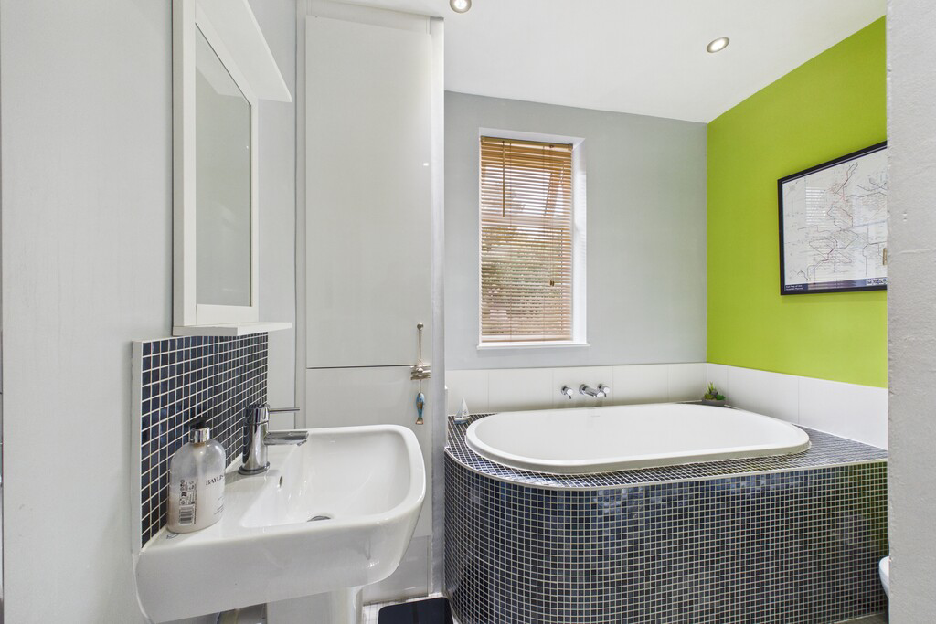 142 Windermere Road, Kendal LA9 5EZ, photo 13