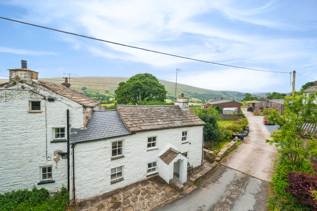 Brookside, Gawthrop, Dent, Cumbria, LA10 5TA