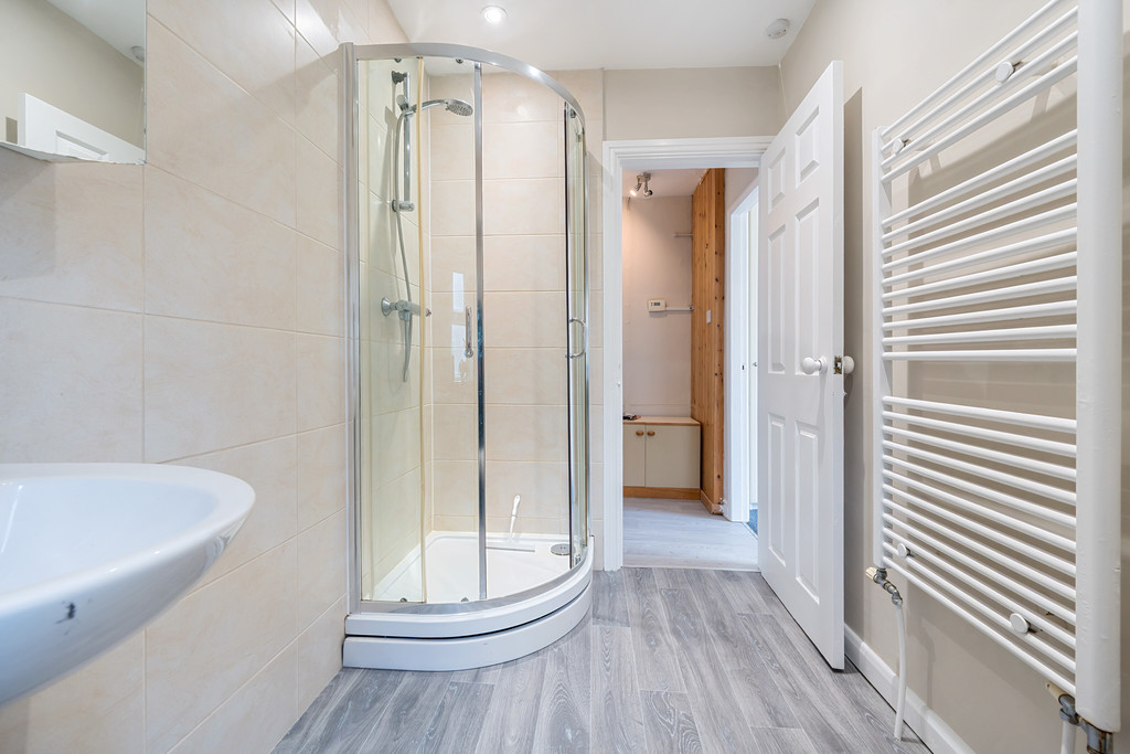 The Cottage Flat, 15 Derby Square, Windermere, Cumbria, LA23 1EE, photo 5