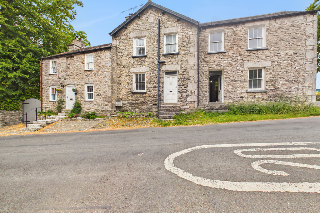 Ivy Cottage, Beetham, Milnthorpe, Cumbria, LA7 7AL