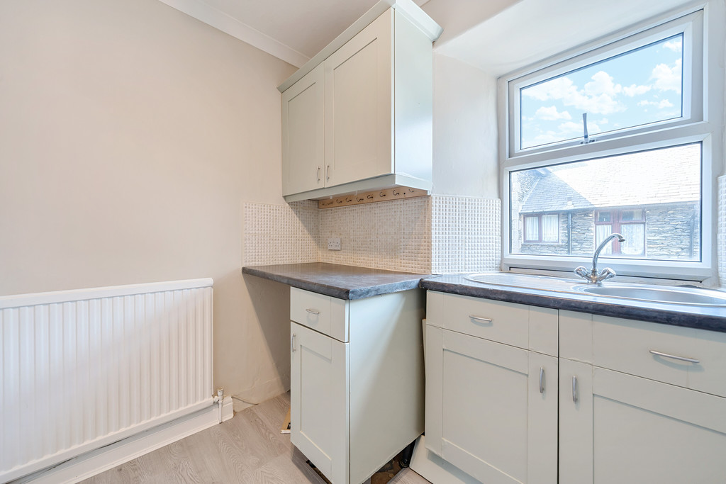 The Cottage Flat, 15 Derby Square, Windermere, Cumbria, LA23 1EE, photo 8