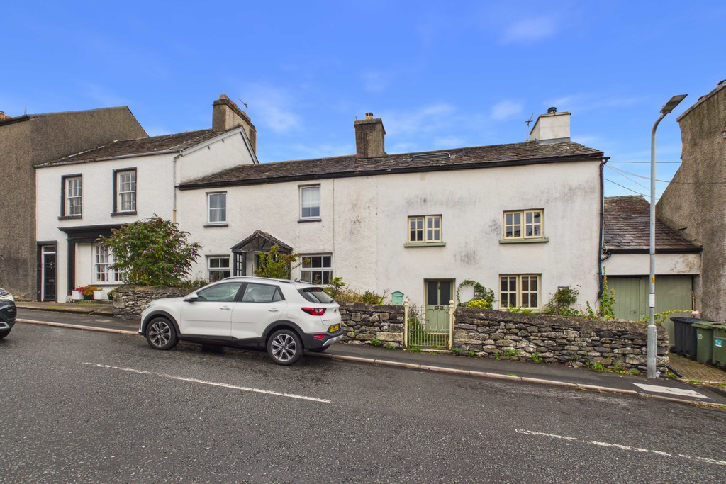 31 Market Street, Flookburgh, Grange over Sands, Cumbria, LA11 7JU