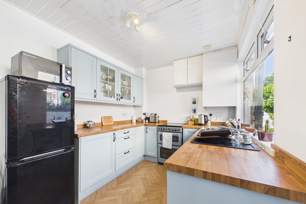 1 Alexandra Road, Carnforth, LA5 9DT, photo 9
