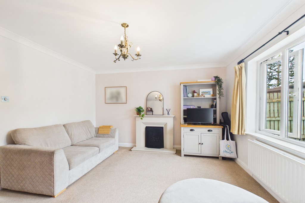28 Esthwaite Green, Kendal, Cumbria, LA9 7RZ, photo 2