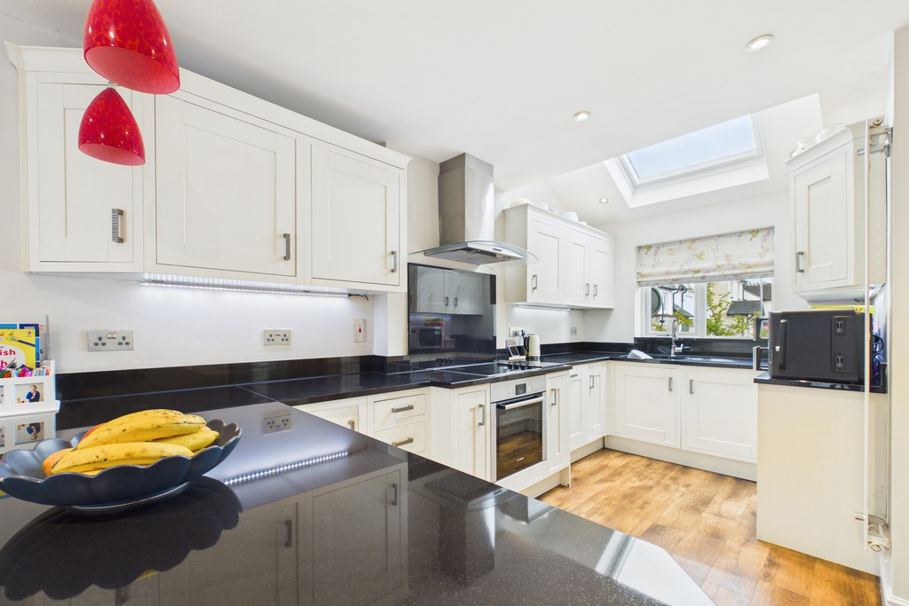 28 Esthwaite Green, Kendal, Cumbria, LA9 7RZ, photo 3