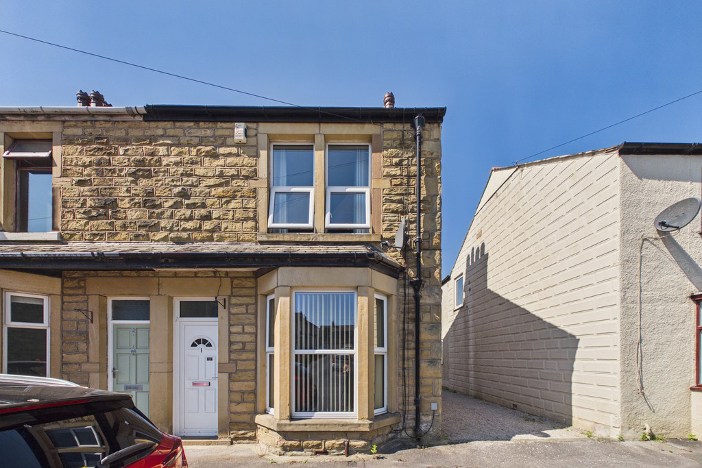 1 Alexandra Road, Carnforth, LA5 9DT