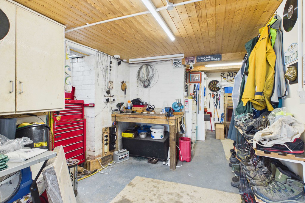 Shrublands, 43 Carter Road, Grange-over-Sandds, Cumbria, LA11 7AG, photo 42