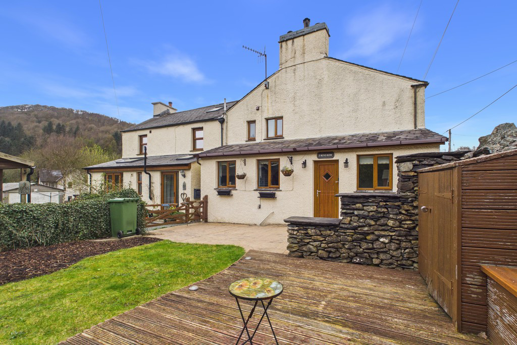 Bens Row, Backbarrow, photo 2
