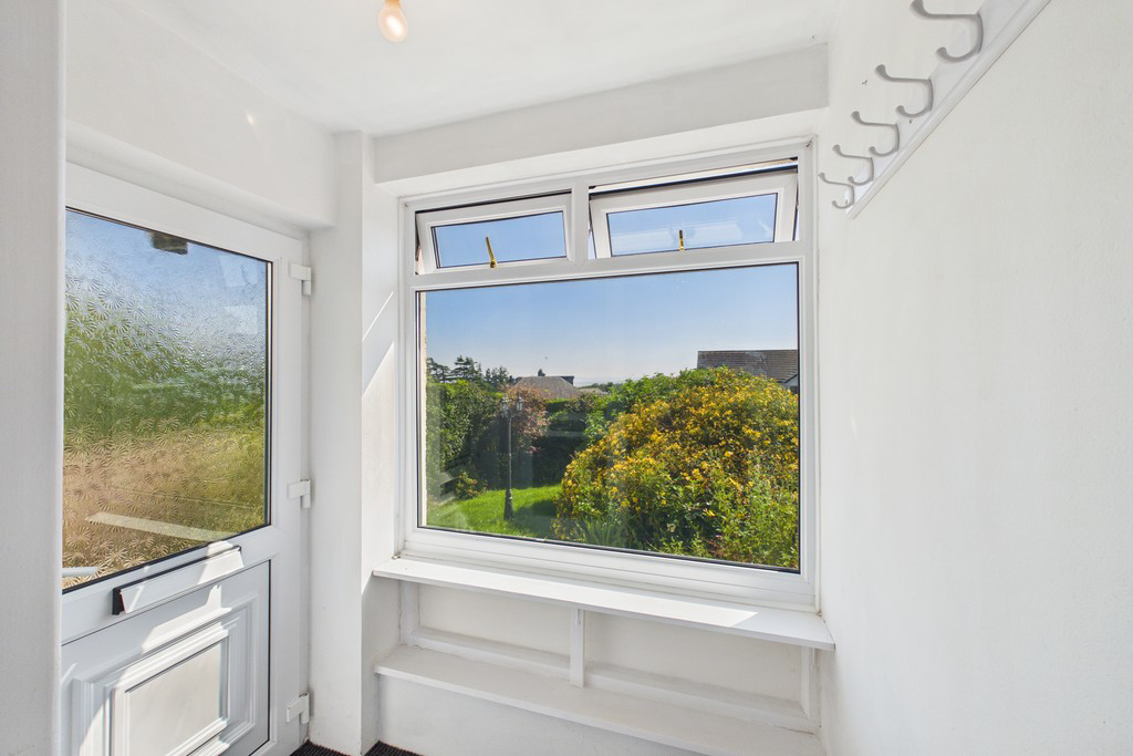 Fellside Court, Grange-Over-Sands, Cumbria, LA11 6BY, photo 2