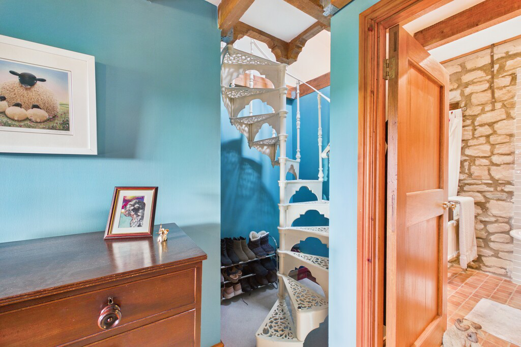Stairs to dressing area