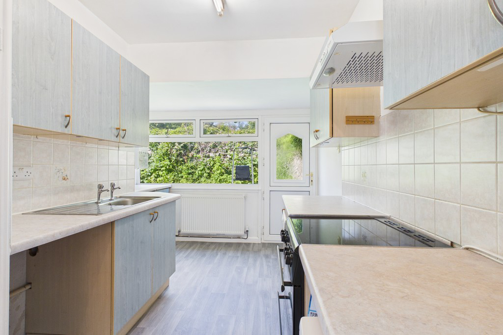 Fellside Court, Grange-Over-Sands, Cumbria, LA11 6BY, photo 7