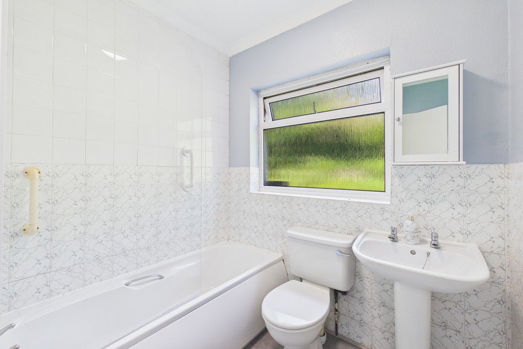 Fellside Court, Grange-Over-Sands, Cumbria, LA11 6BY, photo 12