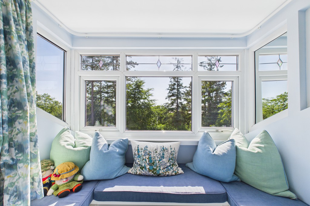 Bedroom One Window Seating
