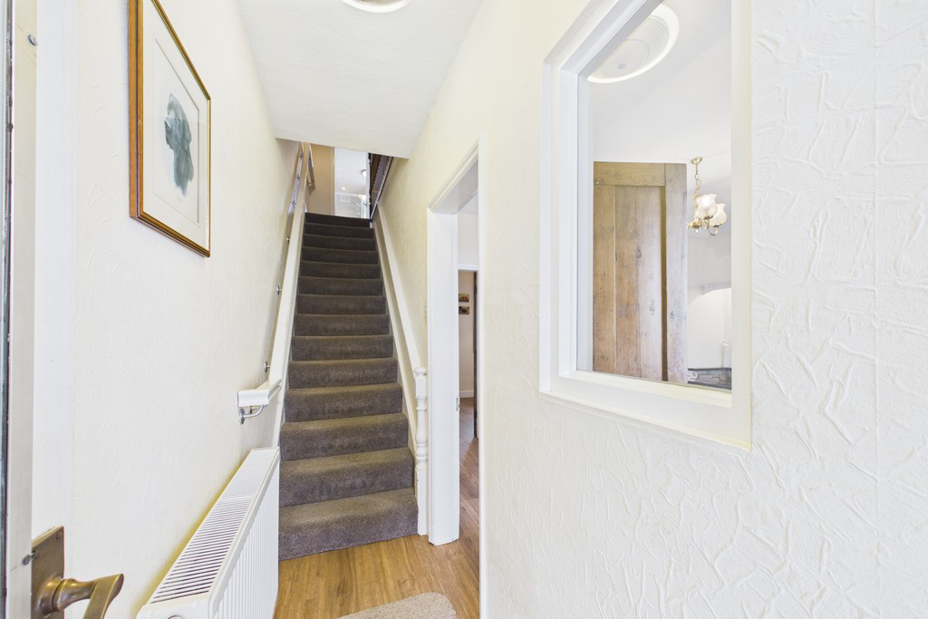 10 Shore Cottages, Shore Road, Silverdale, Lancashire, LA5 0TS, photo 2