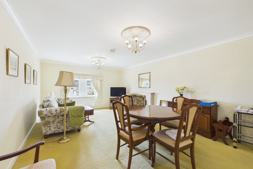 Lound Place