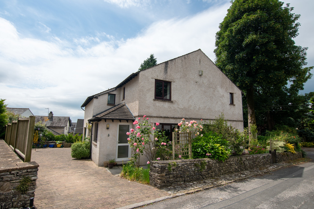 3 Church Close, Levens, Kendal, LA8 8QE