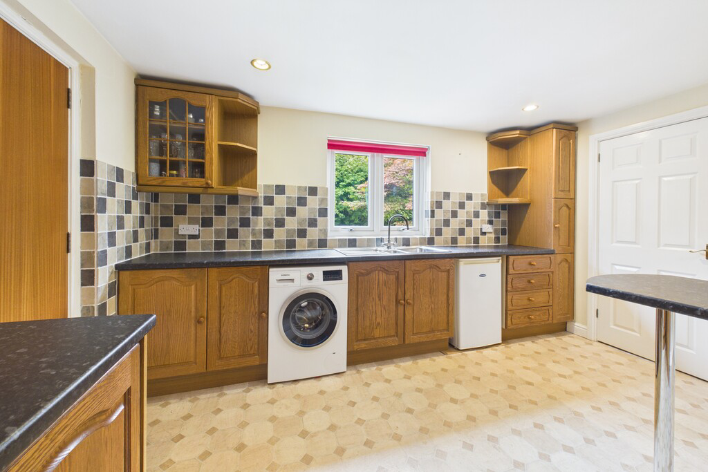 1 Saul Gardens, Redhills Road, Arnside, Cumbria, LA5 0AT, photo 8
