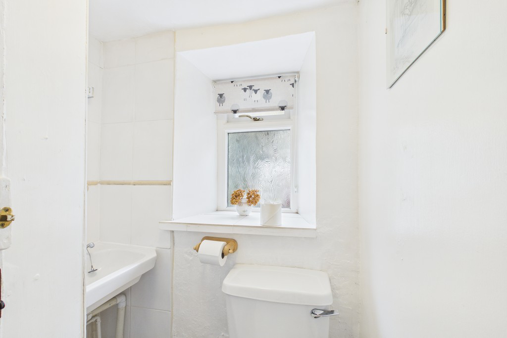 Rhubarb Cottage, 2 Undergarth, Chapel Stile, Ambleside, LA22 9JG, photo 24