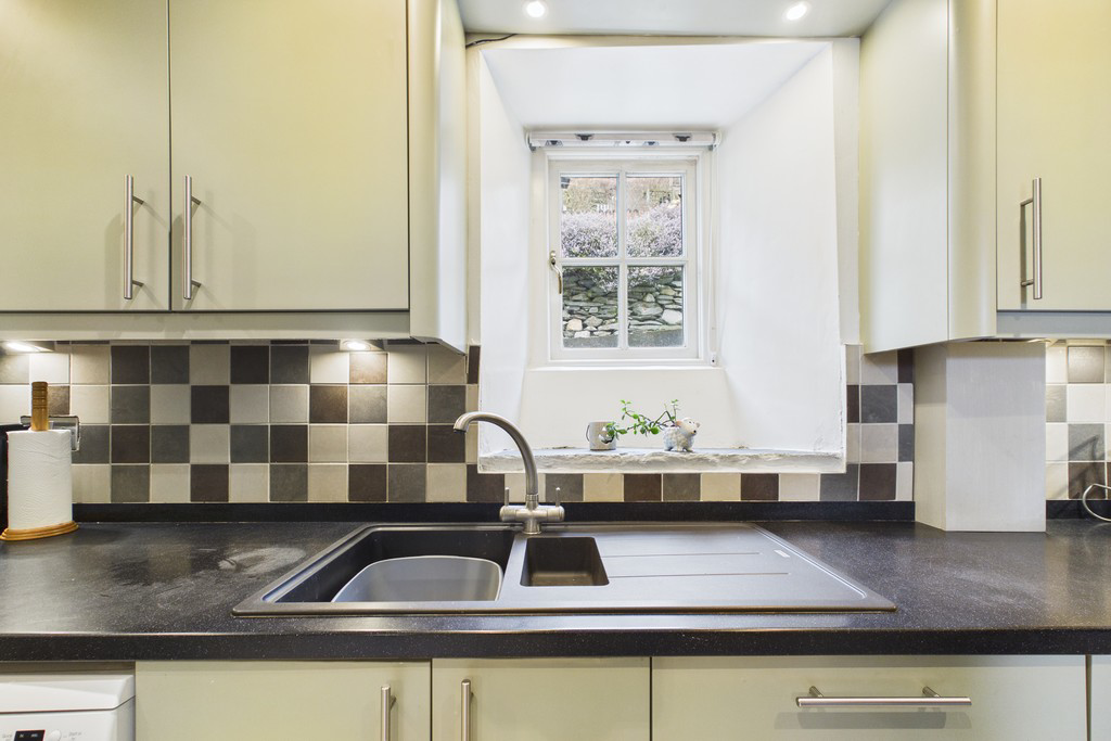 Rhubarb Cottage, 2 Undergarth, Chapel Stile, Ambleside, LA22 9JG, photo 6