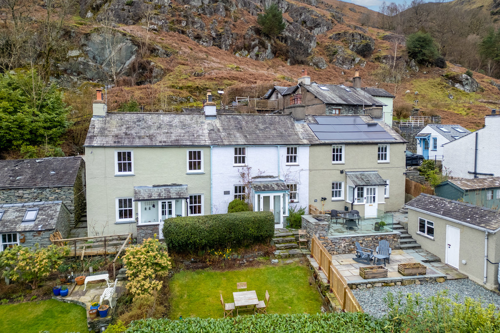 Rhubarb Cottage, 2 Undergarth, Chapel Stile, Ambleside, LA22 9JG