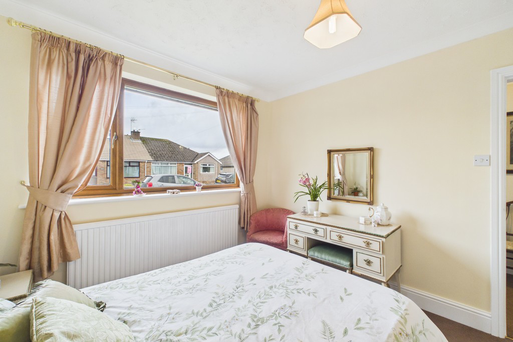 15 Savoy Gardens, photo 8