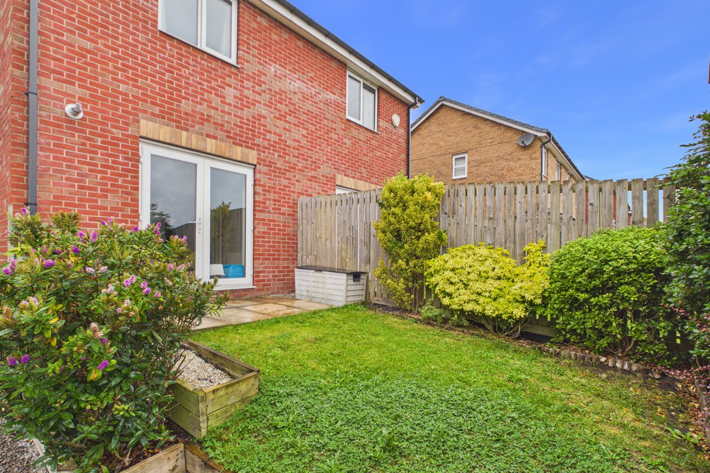 Cowper Close, Barrow-in-Furness, Cumbria, LA14 5SQ, photo 3