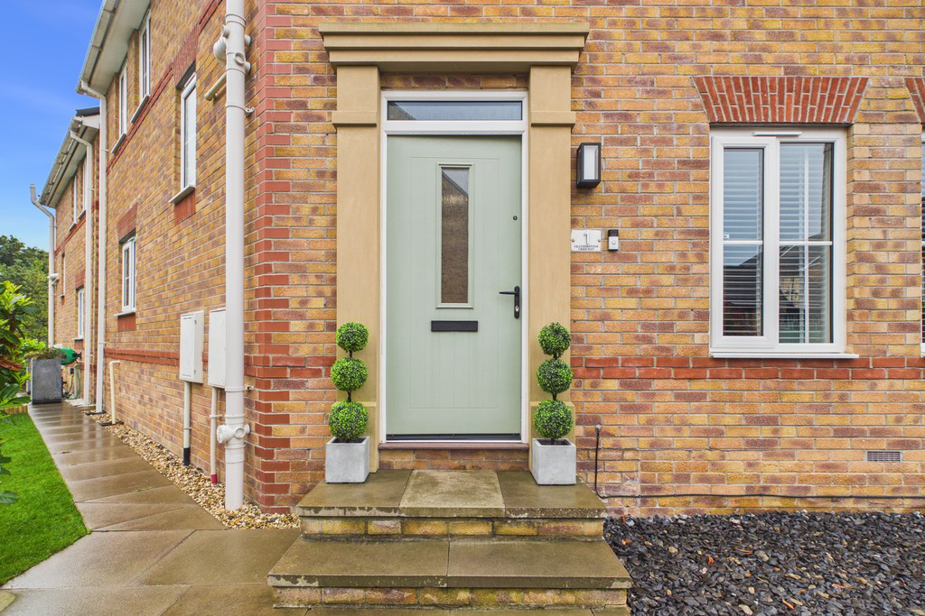 Featherstone Crescent, Barrow-in-Furness, photo 2