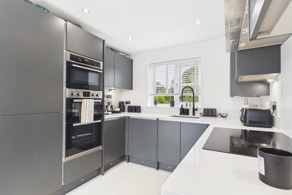 Featherstone Crescent, Barrow-in-Furness, photo 9